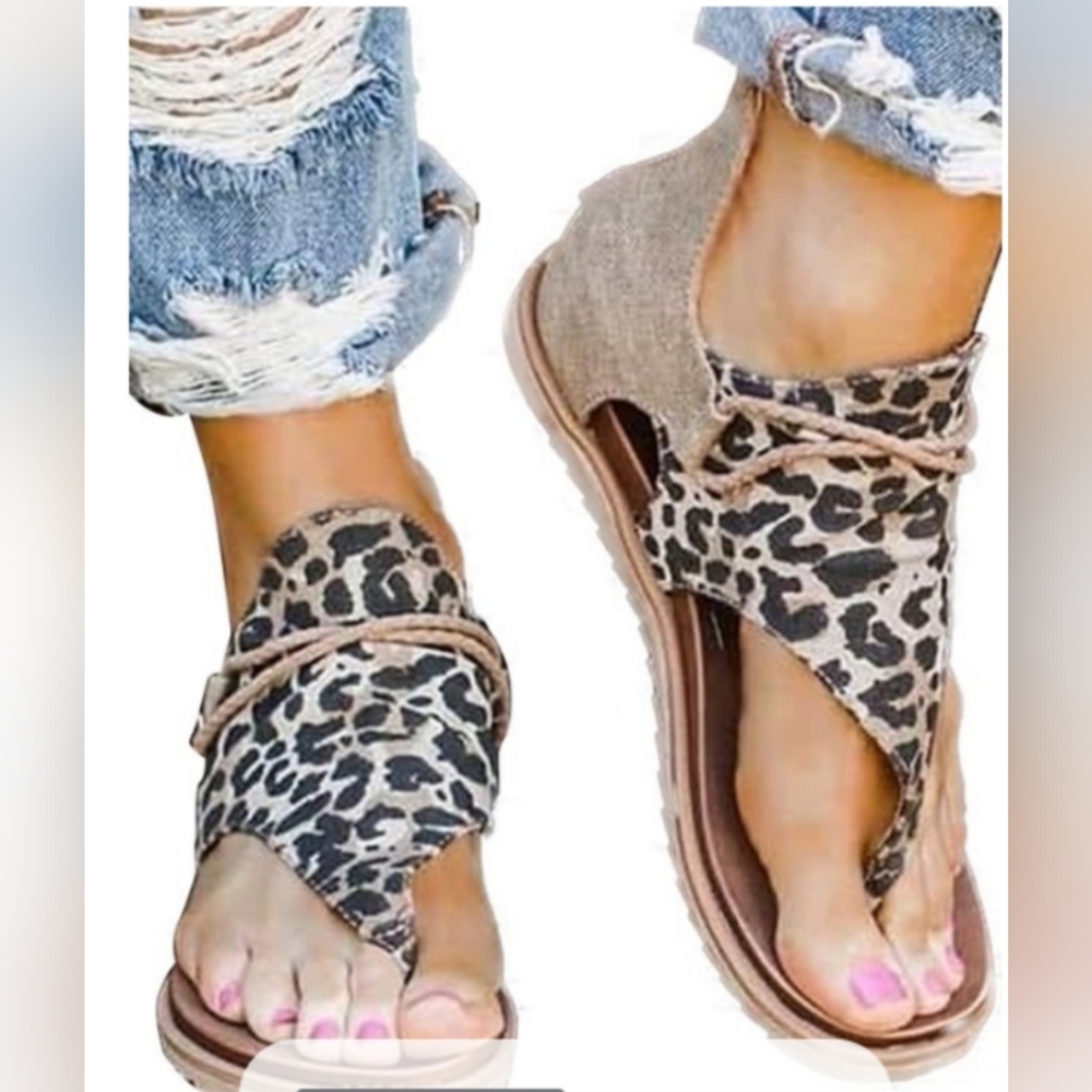 Very G sandals